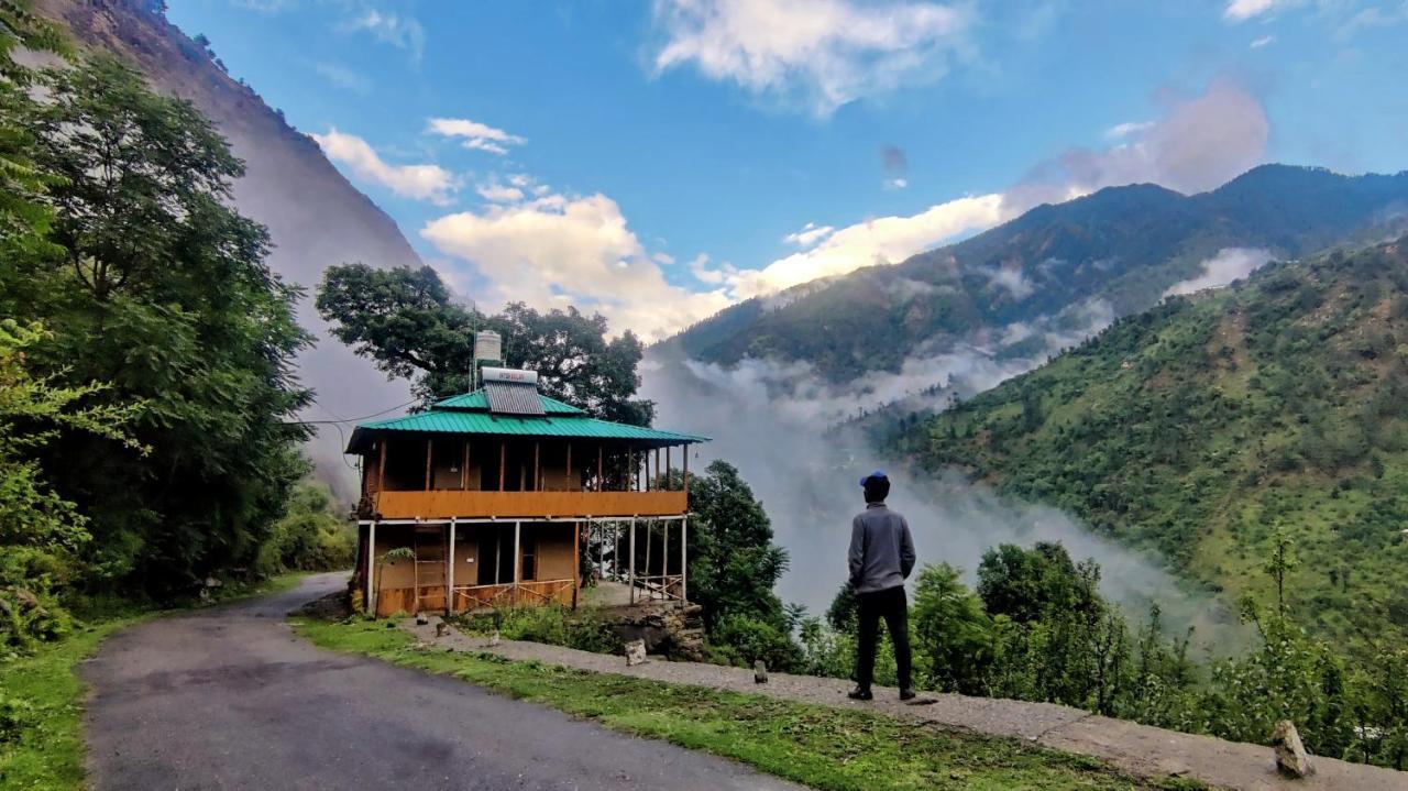 Tirthan Ecostay Gushaini Bagian luar foto